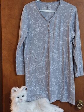 croft & barrow Gray Floral V-Neck Long Sleeve Tunic